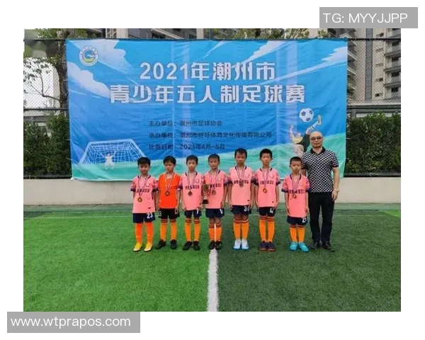 浙江省退役足球明星的辉煌历程与对青少年足球发展的影响探讨